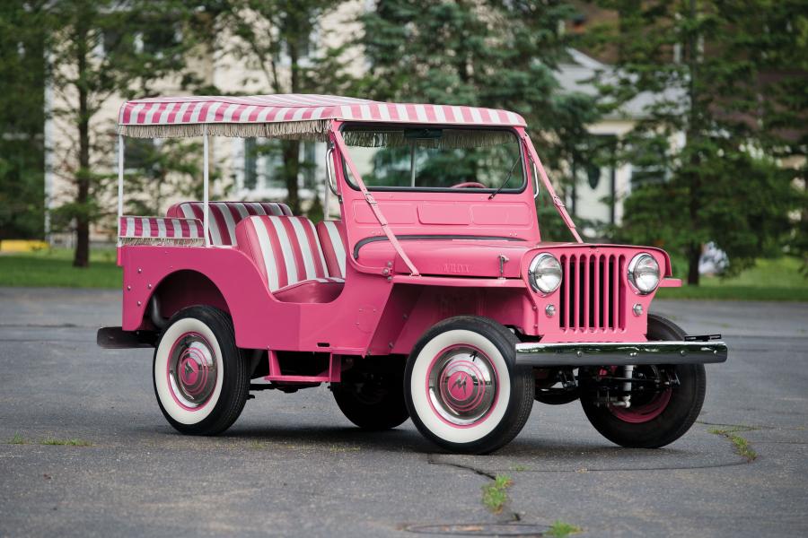  Willys Jeep Gala Surrey (DJ-3A) 1960 года  (фото 1 из 18)